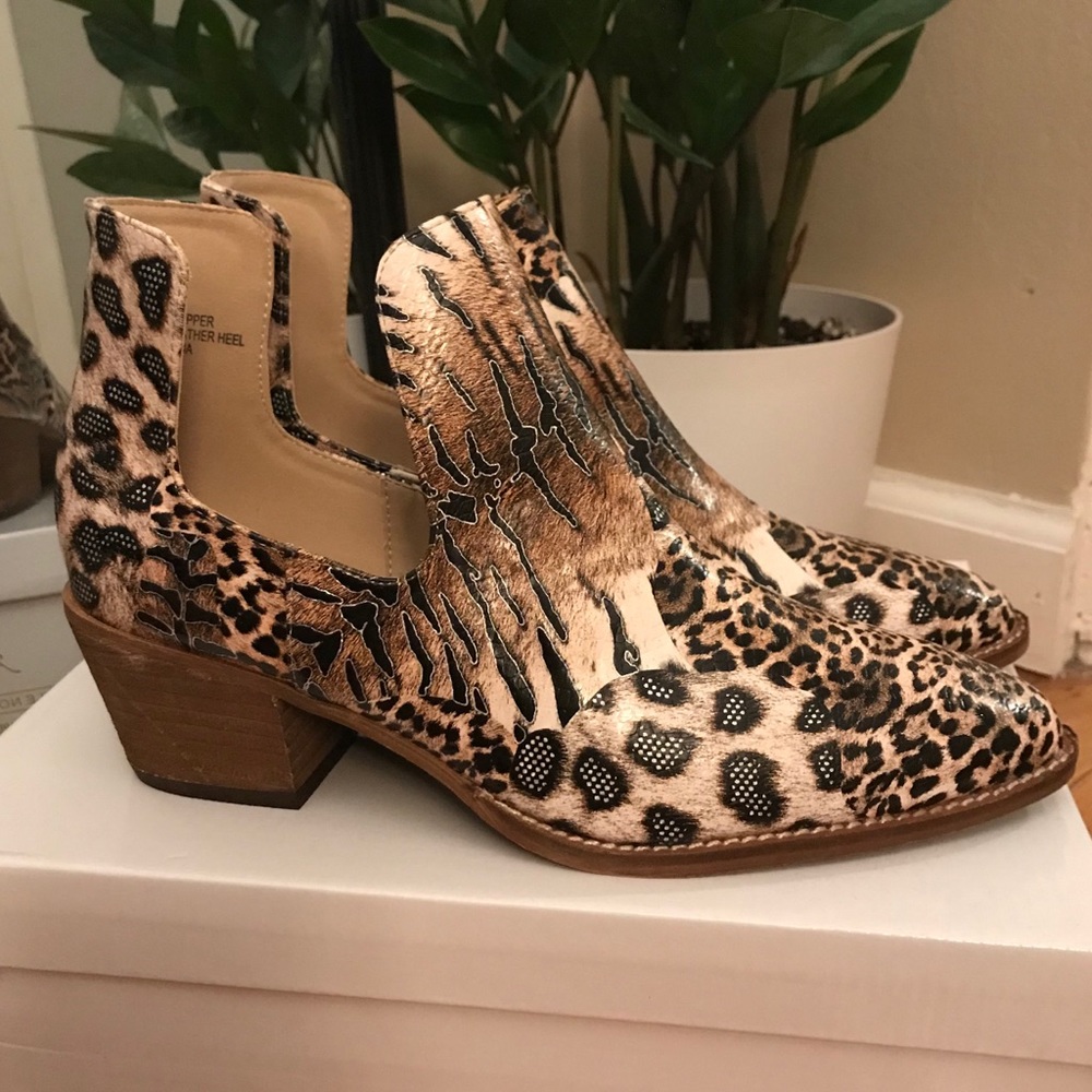 Apricot Lane Wild Ankle Cut-Out Booties